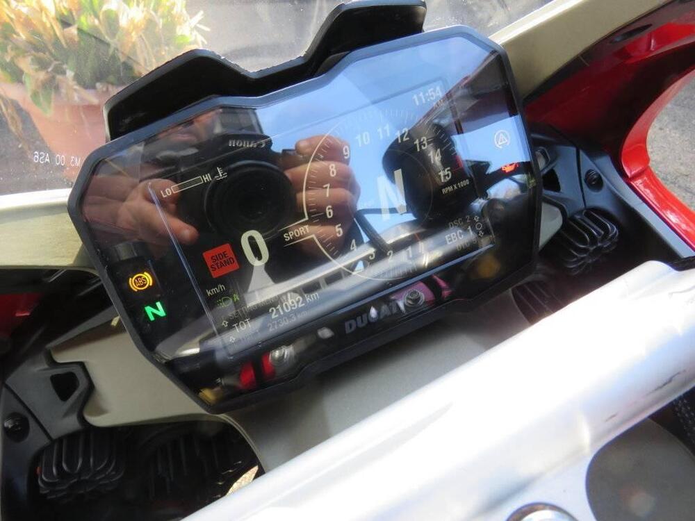 Ducati Panigale V4 S 1100 (2021) (13)