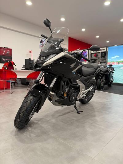 Honda NC 750 X DCT (2025) nuova