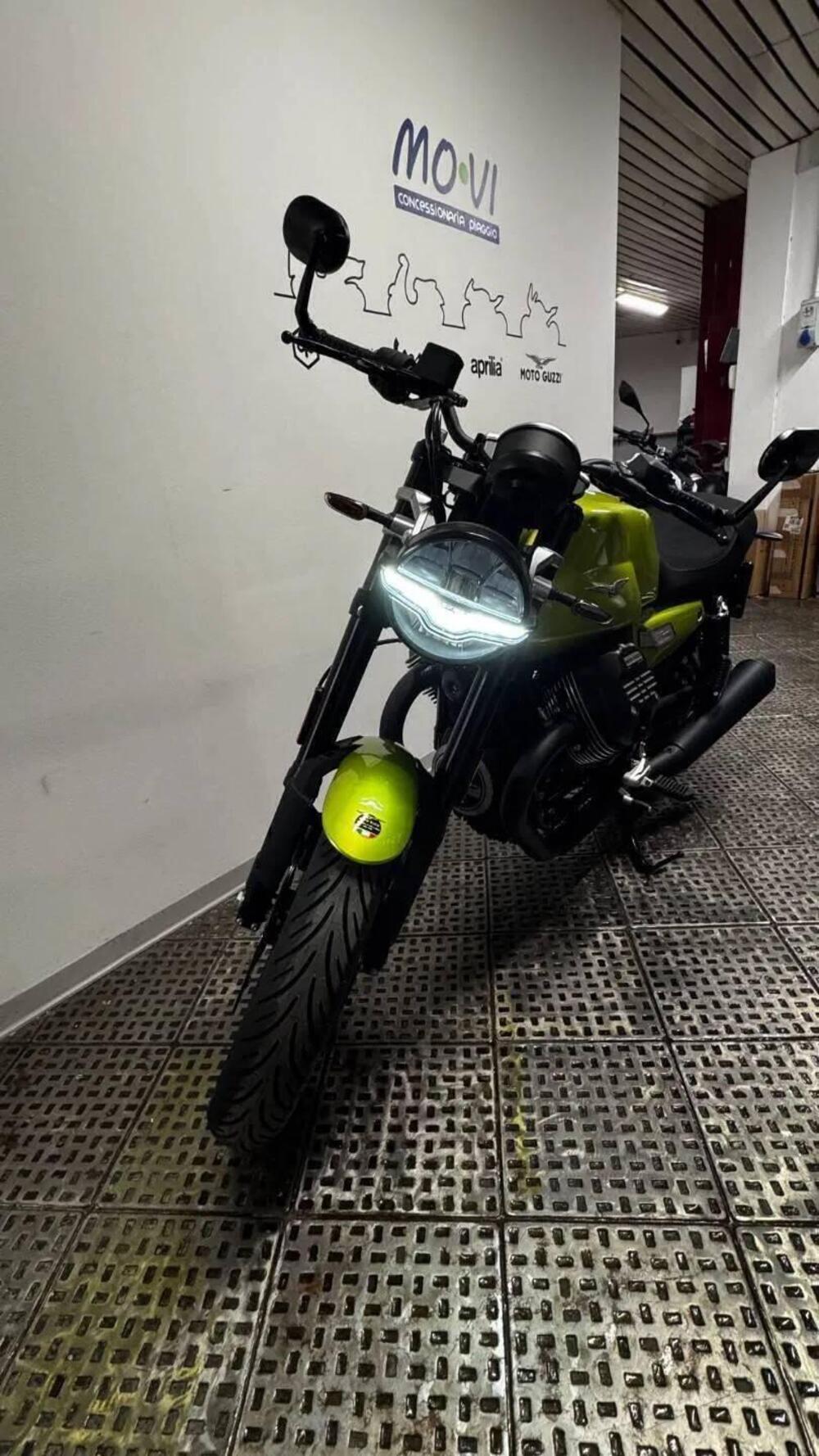 Moto Guzzi V7 Sport (2025 - 26) (2)