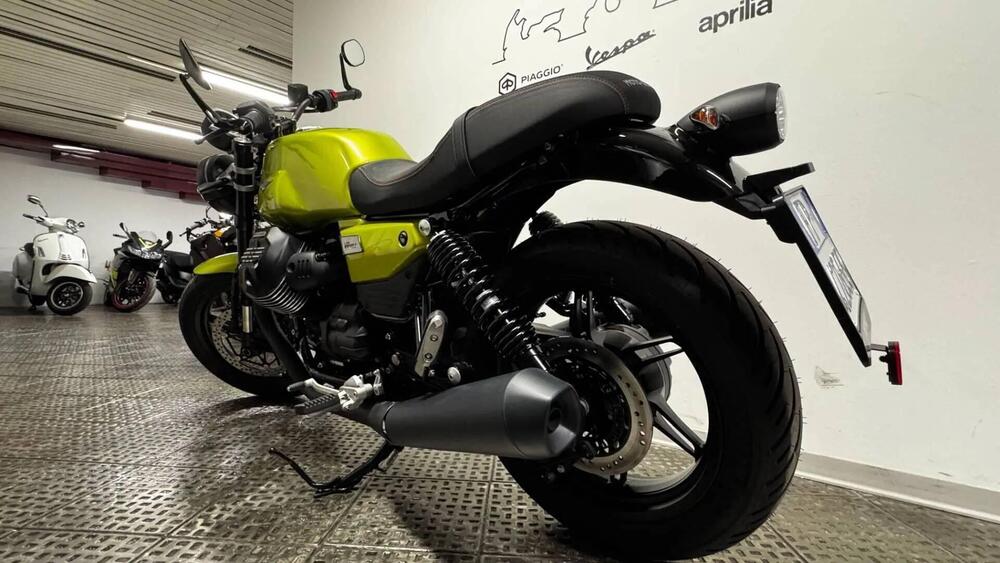 Moto Guzzi V7 Sport (2025 - 26) (3)