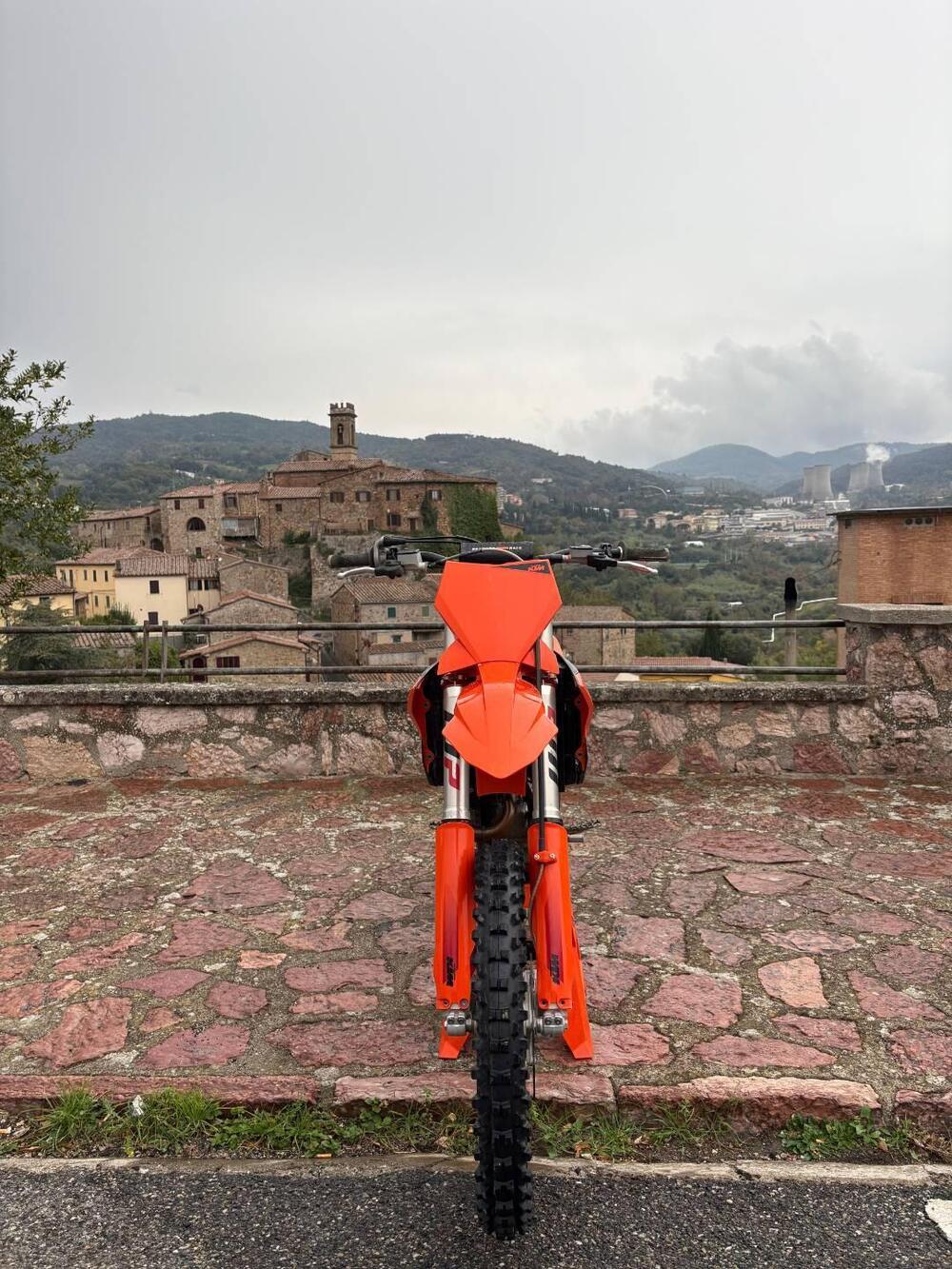 KTM 250 SX-F (2025) (6)