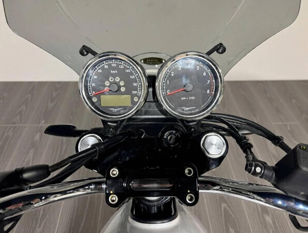 Moto Guzzi V7 Special (2021 - 24) (8)