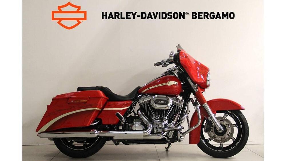 Harley-Davidson 1800 Street Glide (2010 - 11) - FLHXSE