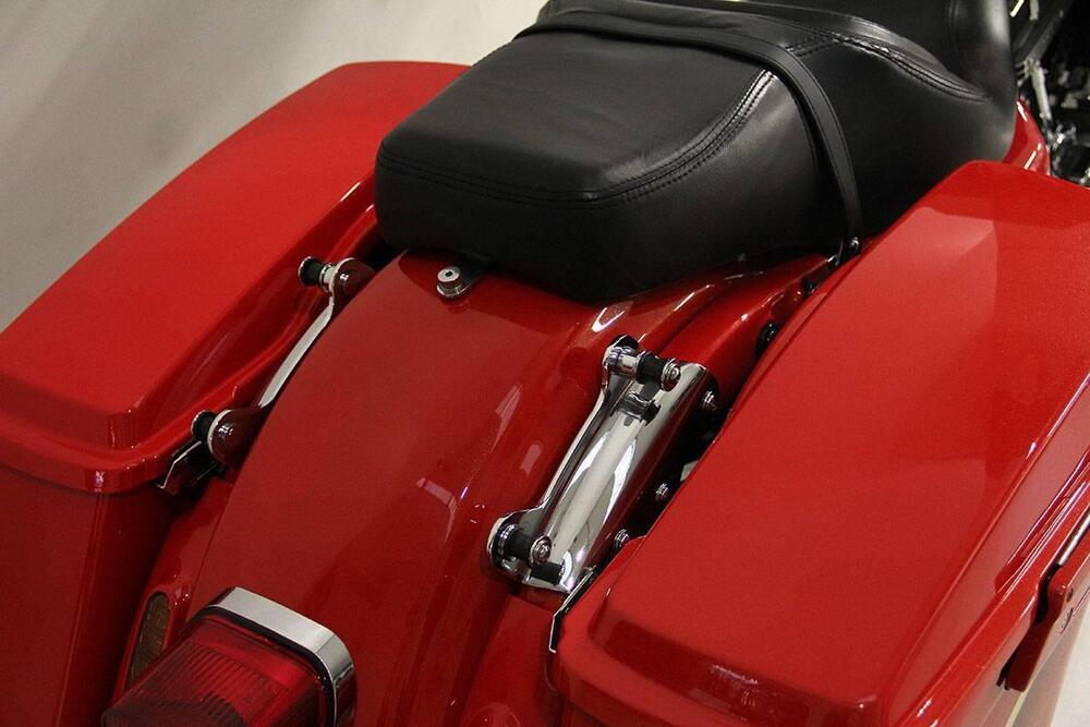 Harley-Davidson 1800 Street Glide (2010 - 11) - FLHXSE (5)