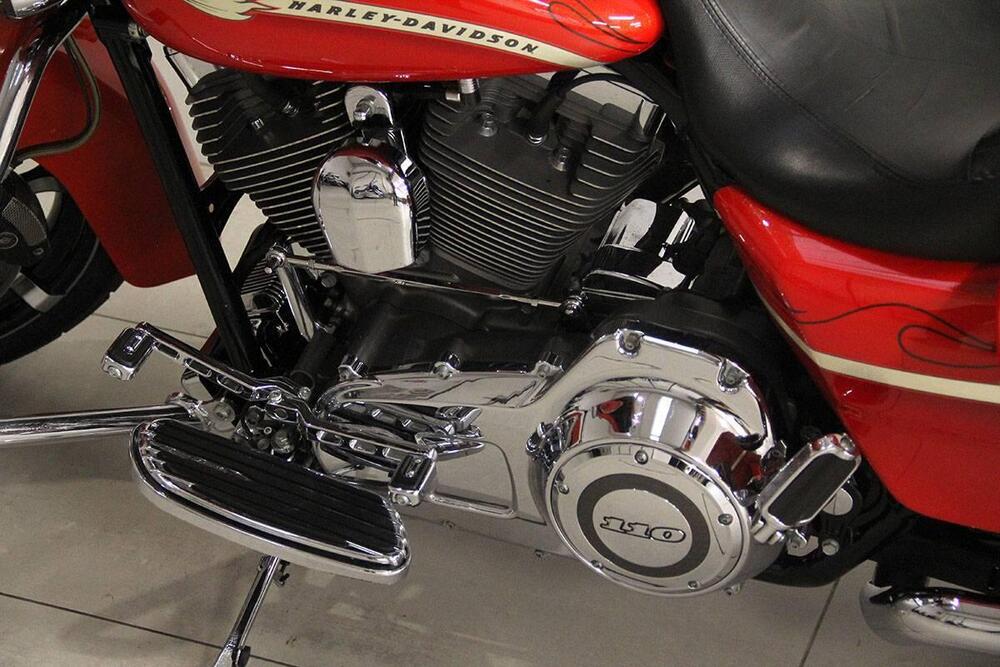 Harley-Davidson 1800 Street Glide (2010 - 11) - FLHXSE (9)