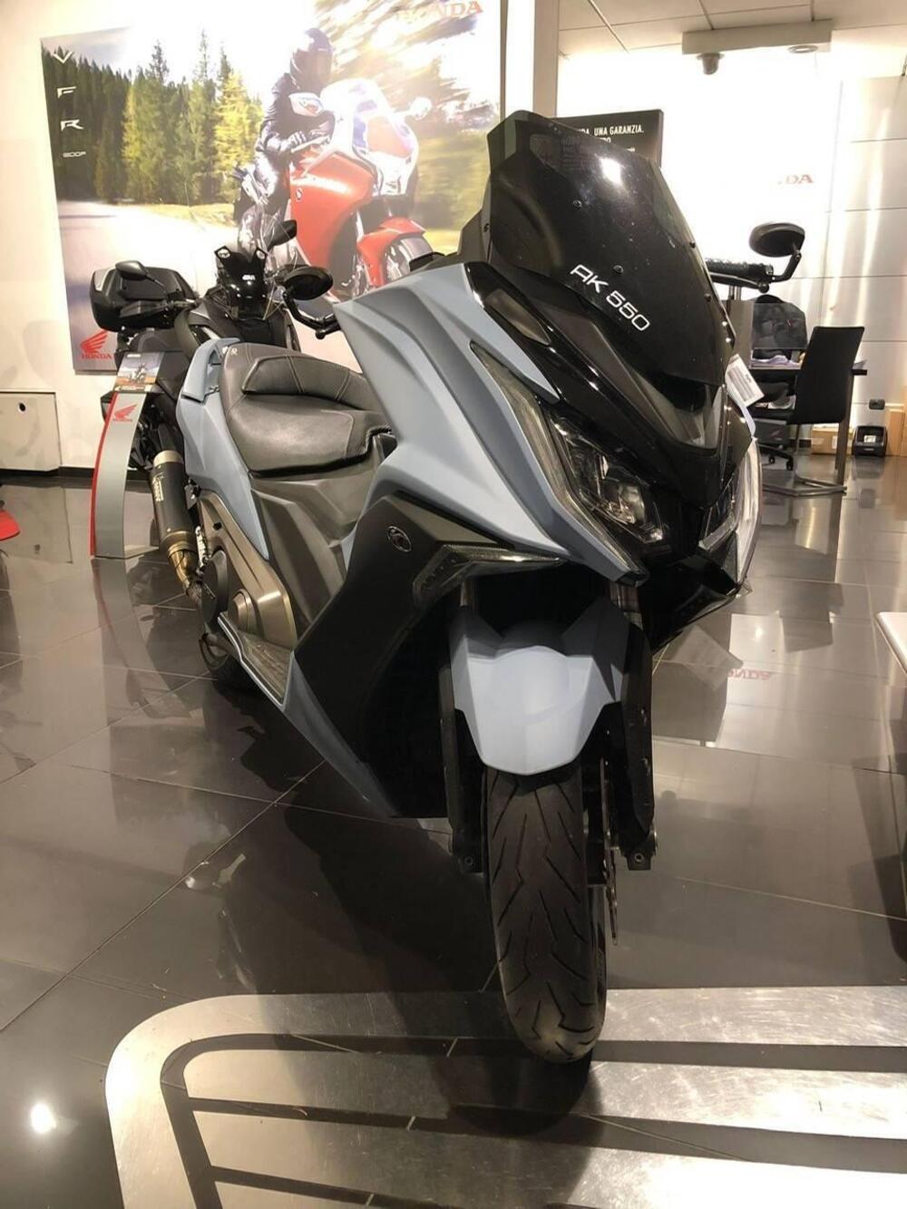 Kymco AK 550 ETS (2021 - 26) (2)