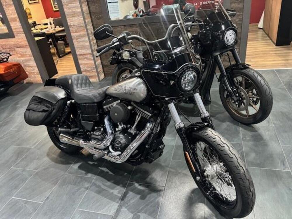 Harley-Davidson 1690 Street Bob (2017) - FXDB (4)