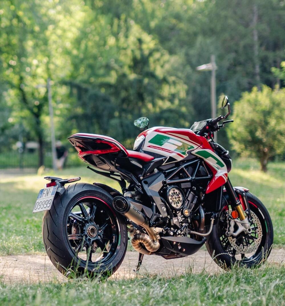 MV Agusta Dragster 800 RC SCS (2022 - 25)