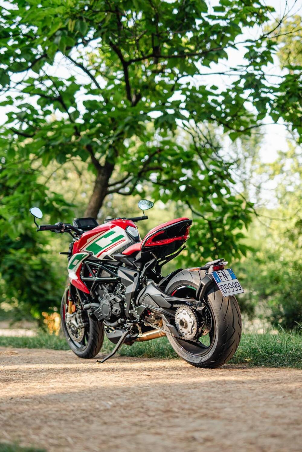 MV Agusta Dragster 800 RC SCS (2022 - 25) (4)