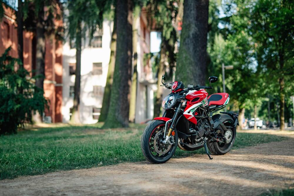 MV Agusta Dragster 800 RC SCS (2022 - 25) (13)