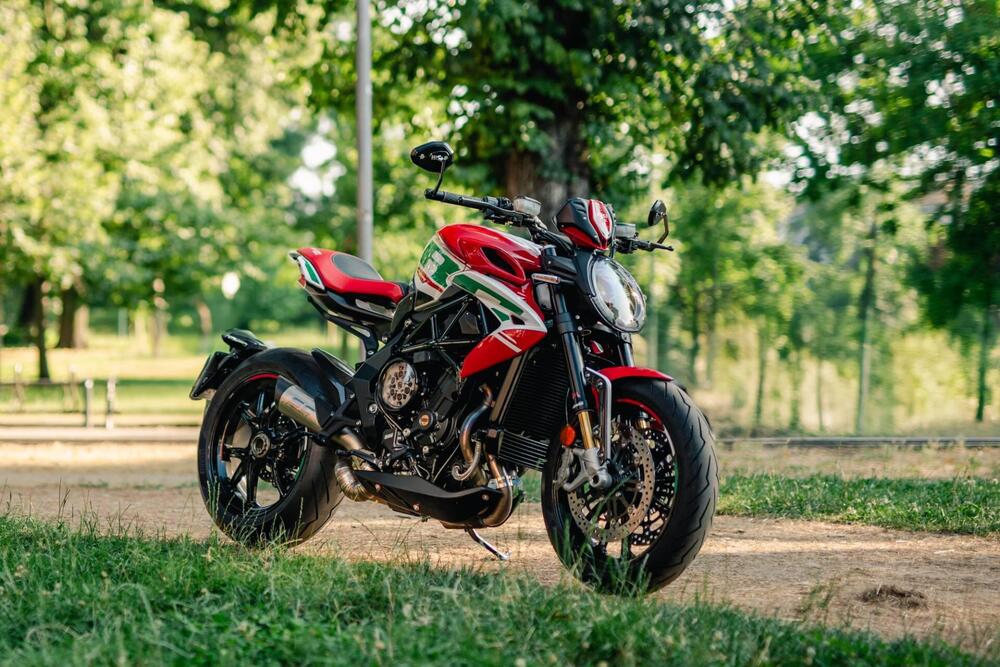 MV Agusta Dragster 800 RC SCS (2022 - 25) (17)