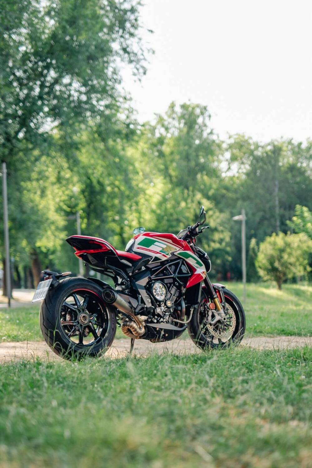 MV Agusta Dragster 800 RC SCS (2022 - 25) (19)