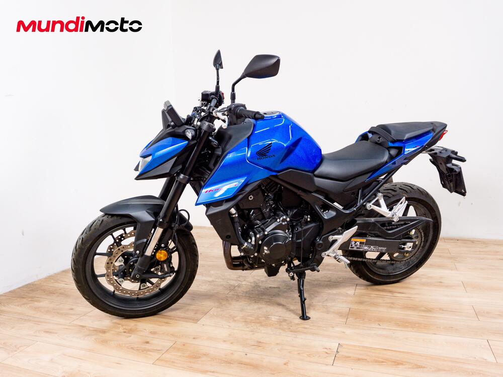 Honda CB 750 Hornet (2025) (8)