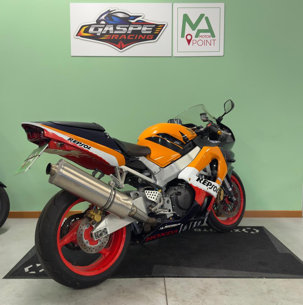 Honda CBR 900 RR Fireblade (2000 - 01) (6)