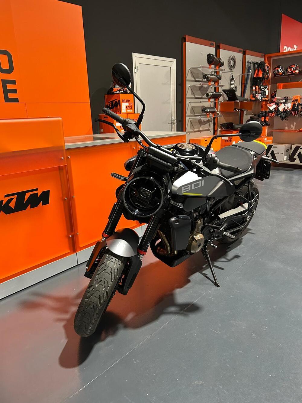 Husqvarna Vitpilen 801 L (2025 - 26) (3)