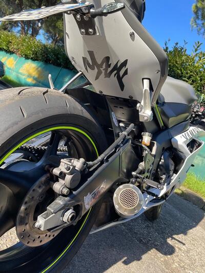 Yamaha YZF R6 (2006 - 07) usata