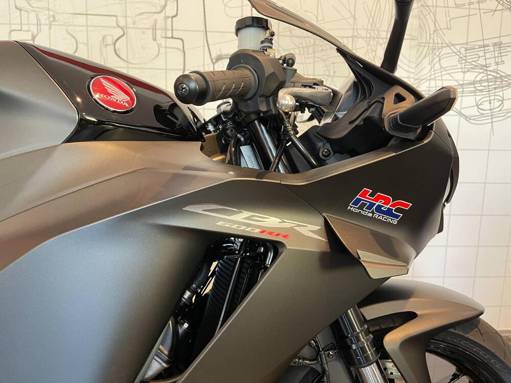 Honda CBR 600 RR (2024 - 26) (2)
