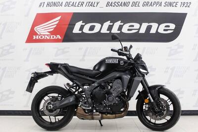 Yamaha MT-09 Y-AMT (2024 - 25) usata
