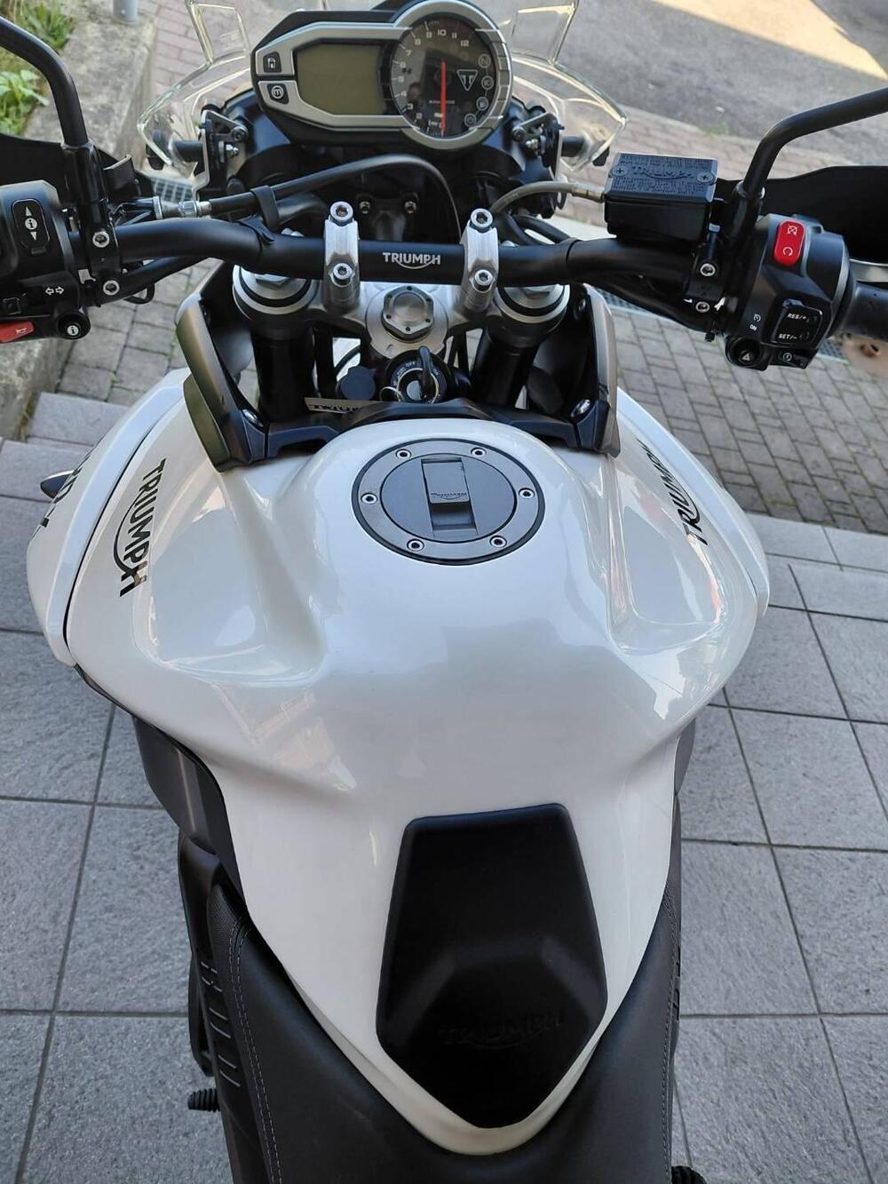Triumph Tiger 800 XRx (2017 - 18) (5)