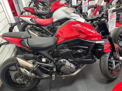 Ducati Monster 937 (2021 - 25) usata