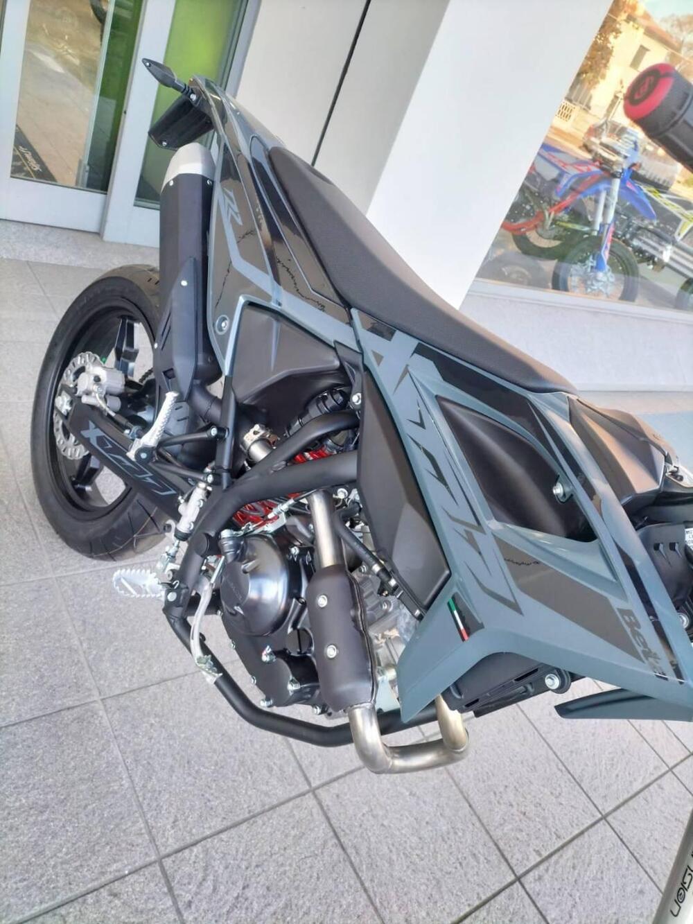 Betamotor RR 125 4T Motard T - X Special Edition (2025 - 26) (4)