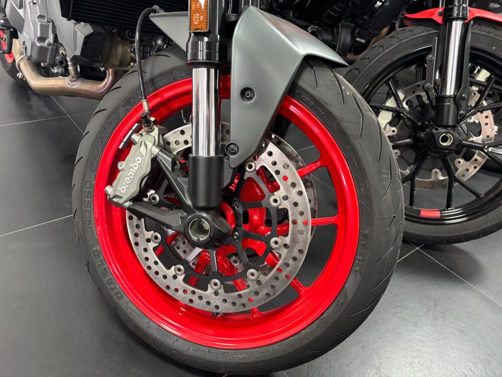 Ducati Monster 937 + (2021 - 25) (5)