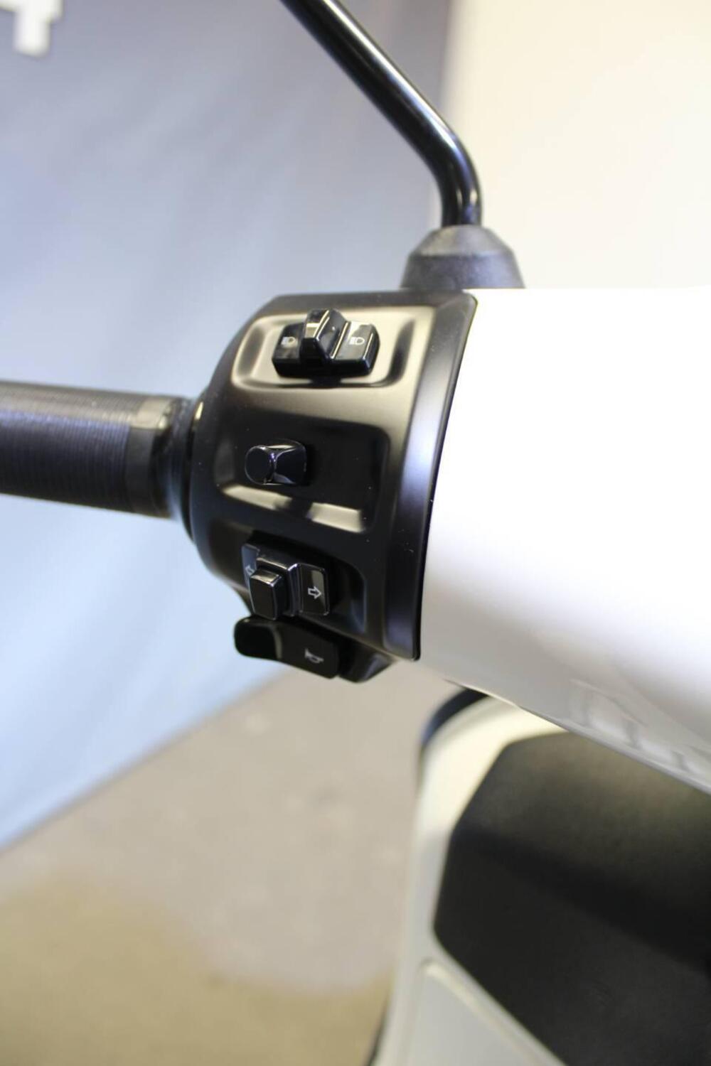 Vespa GTS 310 Supersport (2025) (8)