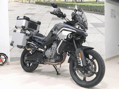 CFMOTO 800MT Touring (2022 - 25) usata