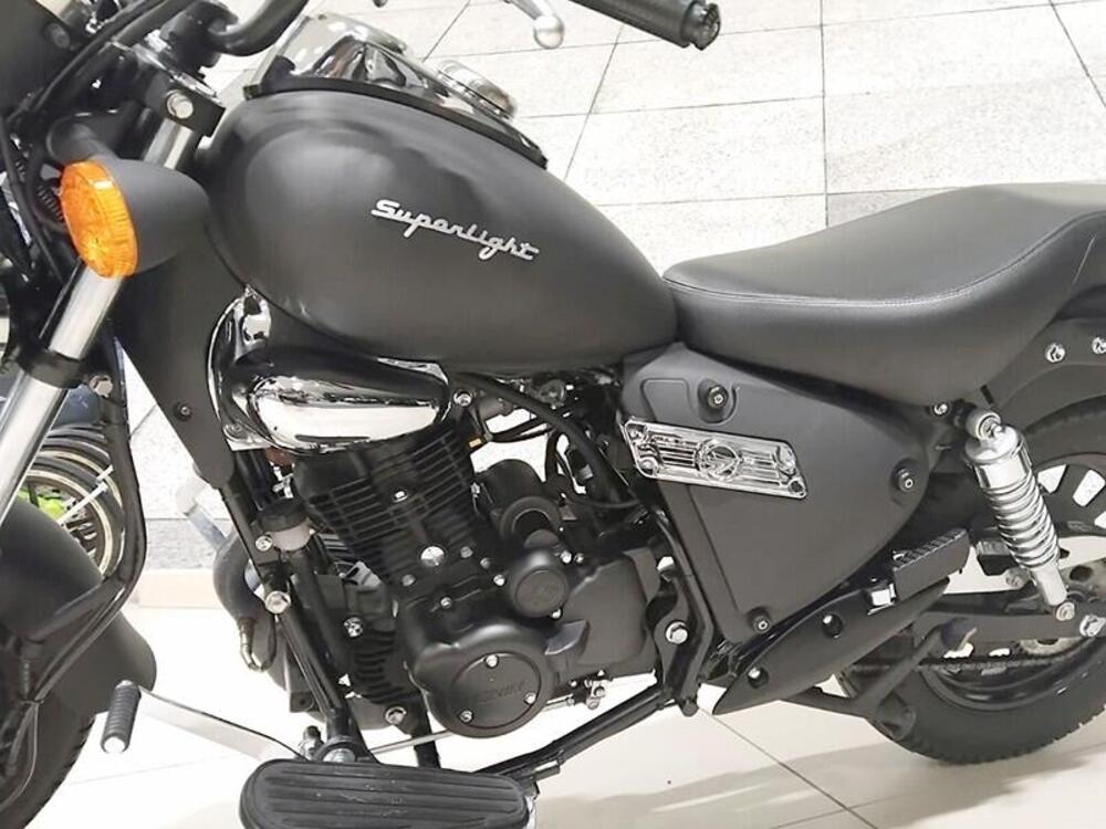 Keeway Motor Superlight 125 (2021 - 26) (3)