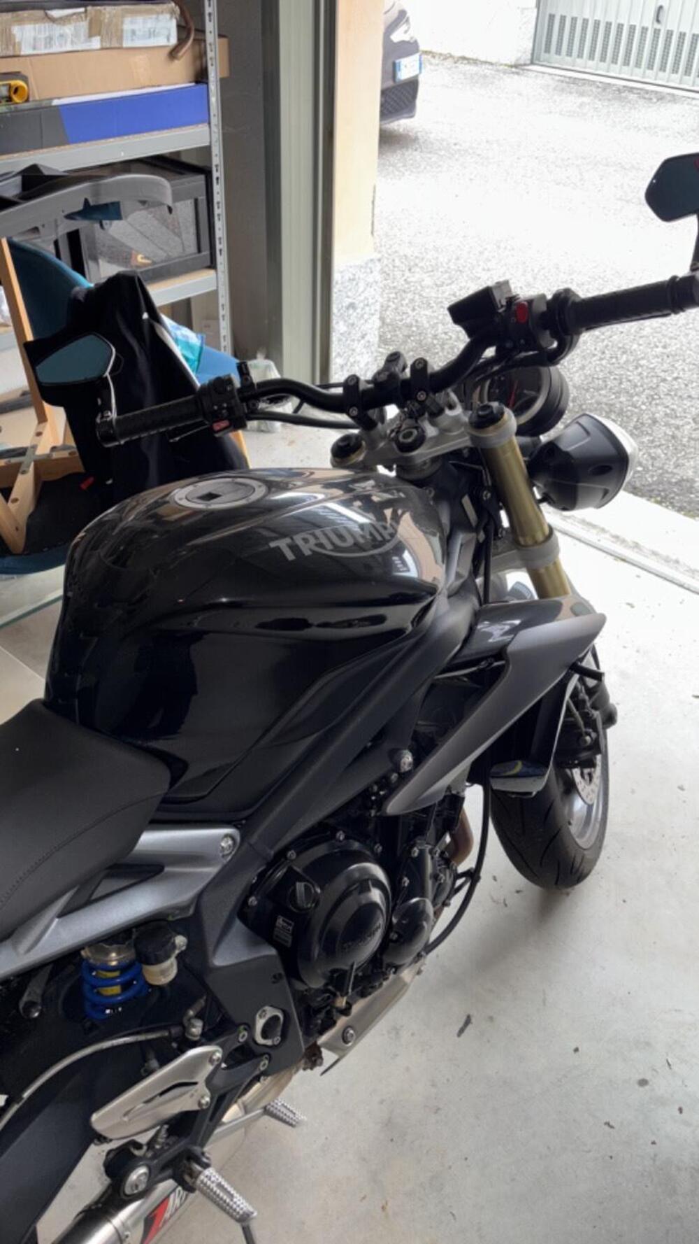 Triumph Street Triple (2013) (5)