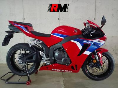 Honda CBR 600 RR (2024 - 25) usata