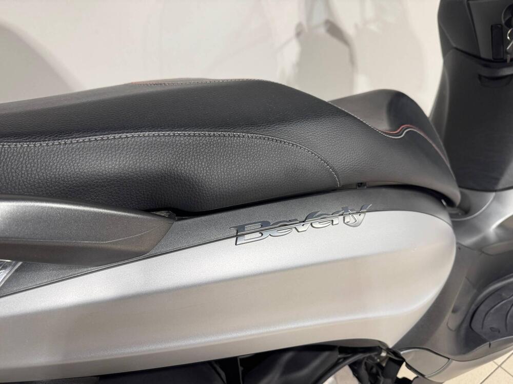 Piaggio Beverly 300 S i.e. ABS-ASR (2016 - 20) (4)