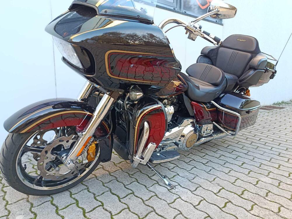 Harley-Davidson CVO Road Glide Limited Anniversary (2023) (9)