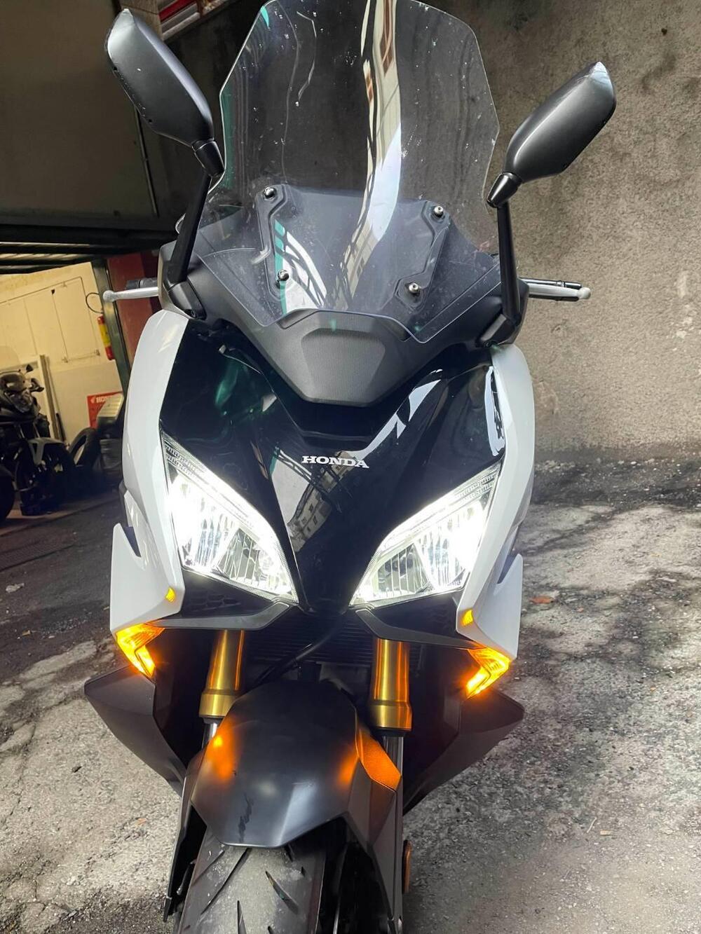 Honda Forza 750 DCT Urban (2021 - 24) (4)