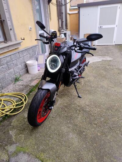Ducati Monster 937 + (2021 - 25) usata