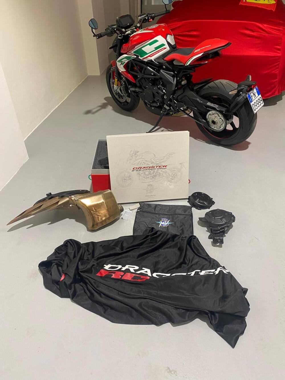 MV Agusta Dragster 800 RC SCS (2022 - 25) (20)