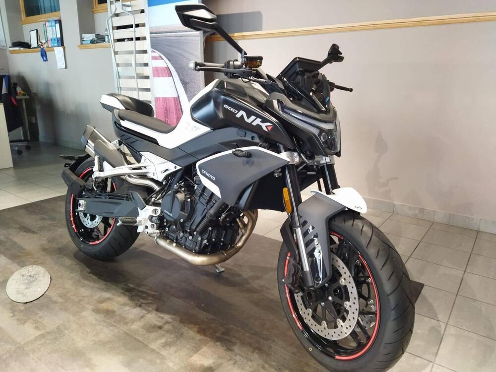 CFMOTO 800NK Advanced (2023 - 26) (2)