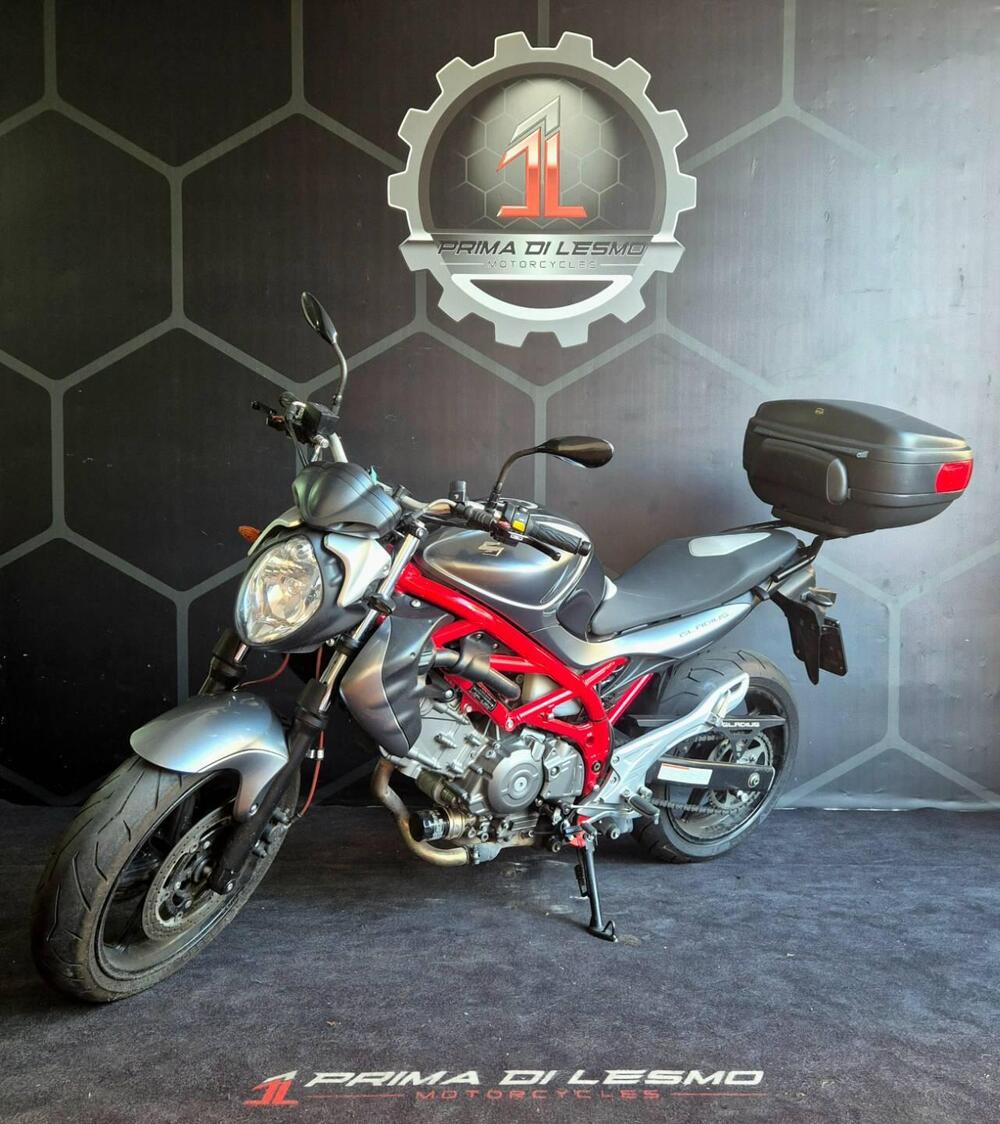 Suzuki Gladius 650 SFV (2009 - 15) (3)