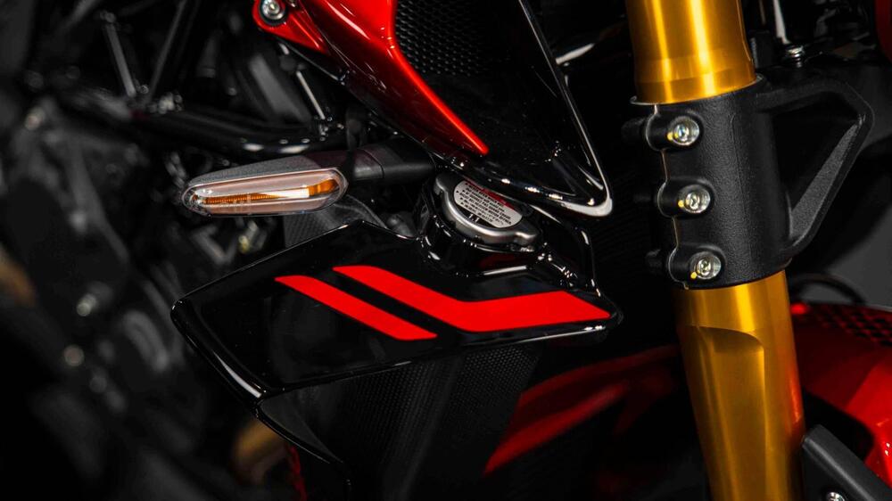 MV Agusta Rush 1000 (2023 - 26) (10)