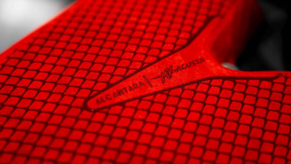 MV Agusta Rush 1000 (2023 - 26) (15)