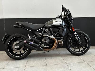 Ducati Scrambler 800 Icon Dark (2021 - 22) usata