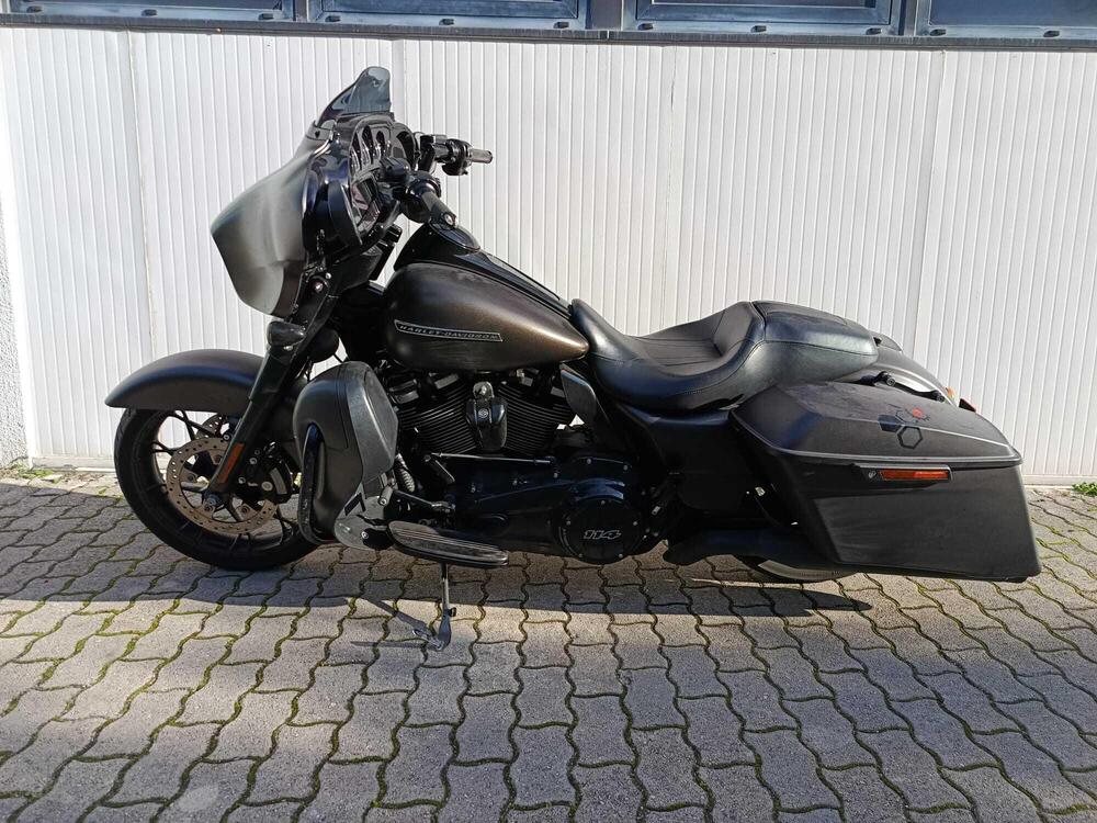 Harley-Davidson 114 Street Glide Special (2019 - 20) - FLHXS (2)