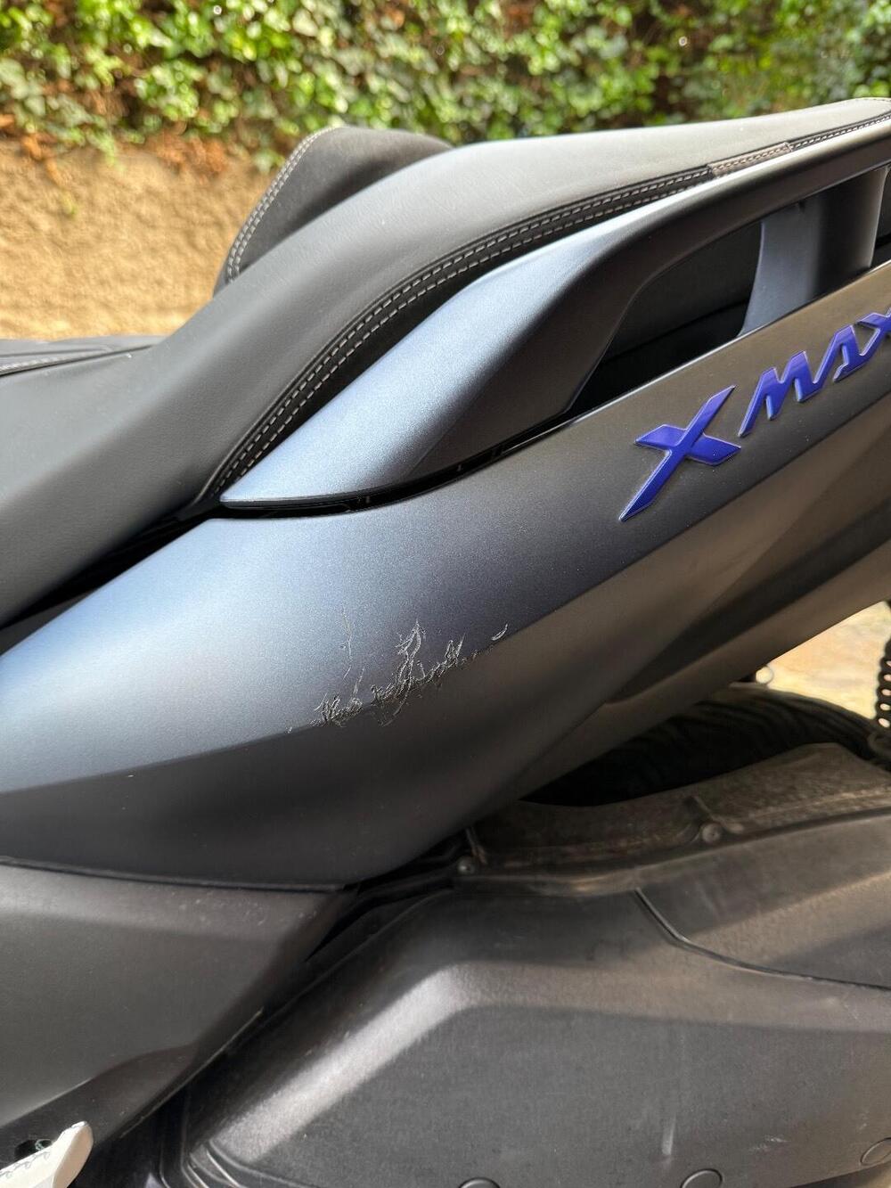 Yamaha X-Max 300 (2021 - 24) (7)