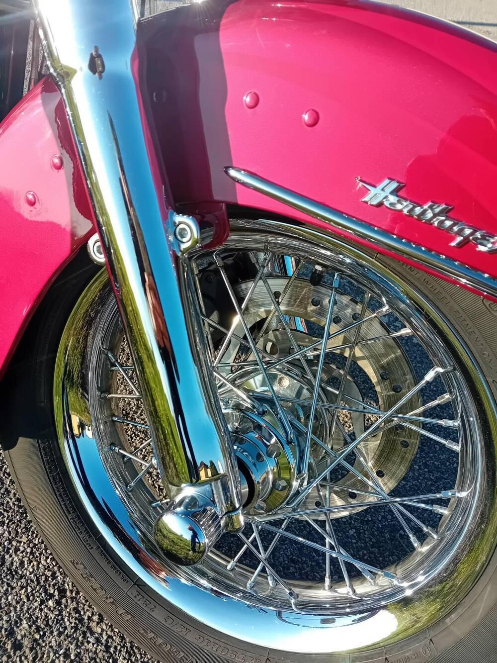 Harley-Davidson 1584 Heritage Classic (2008 - 10) - FLSTC (11)