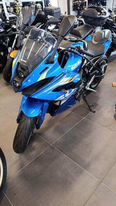 Suzuki GSX-8R (2024 - 25) nuova