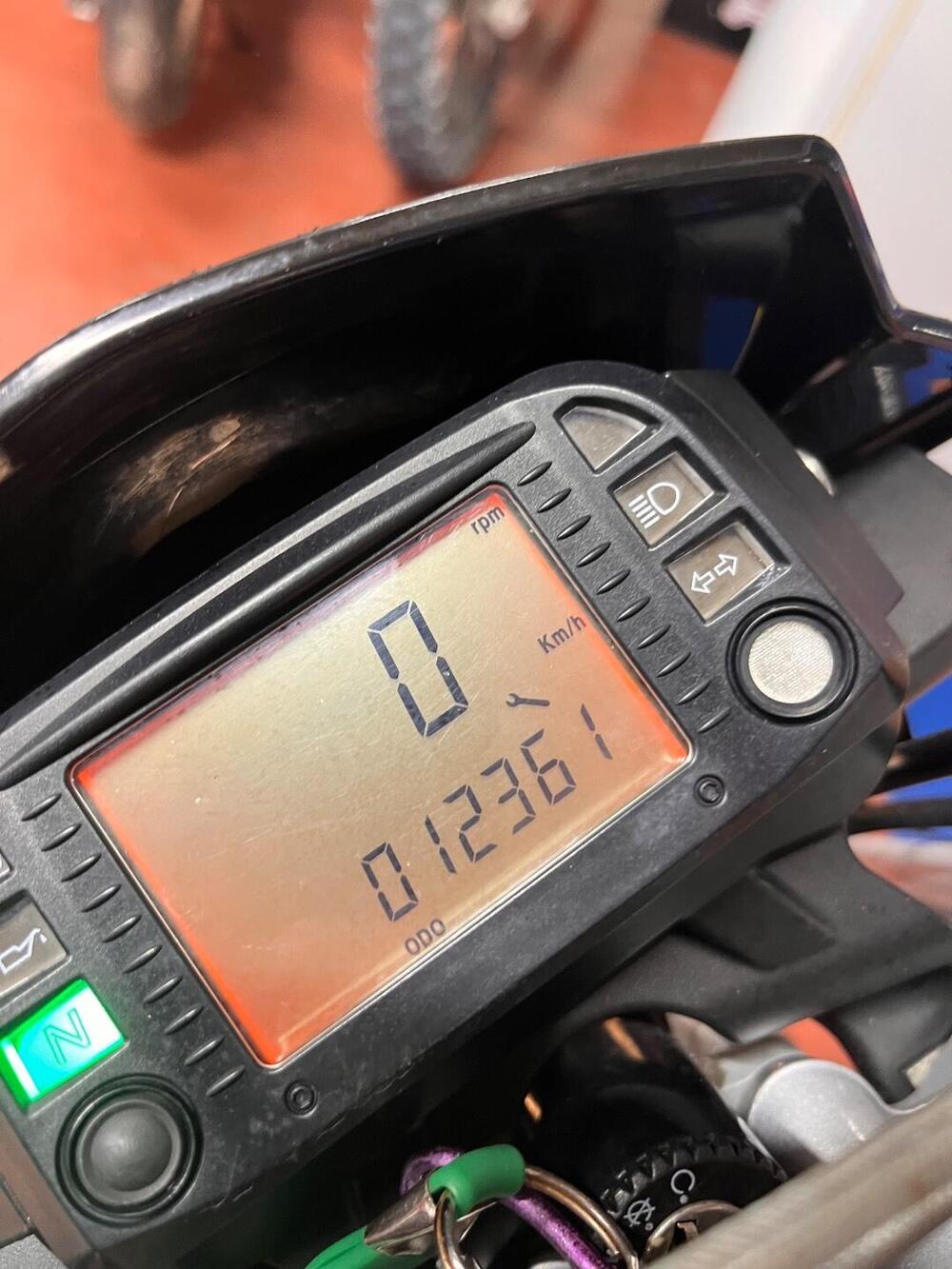 Aprilia SX 125 (2007 - 13) (3)