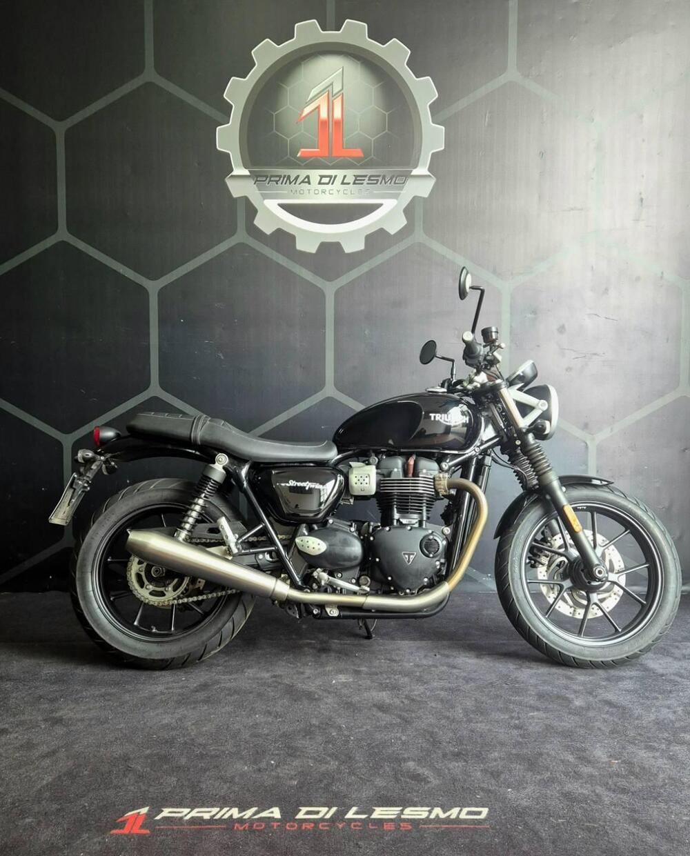 Triumph Street Twin 900 (2017 - 18)