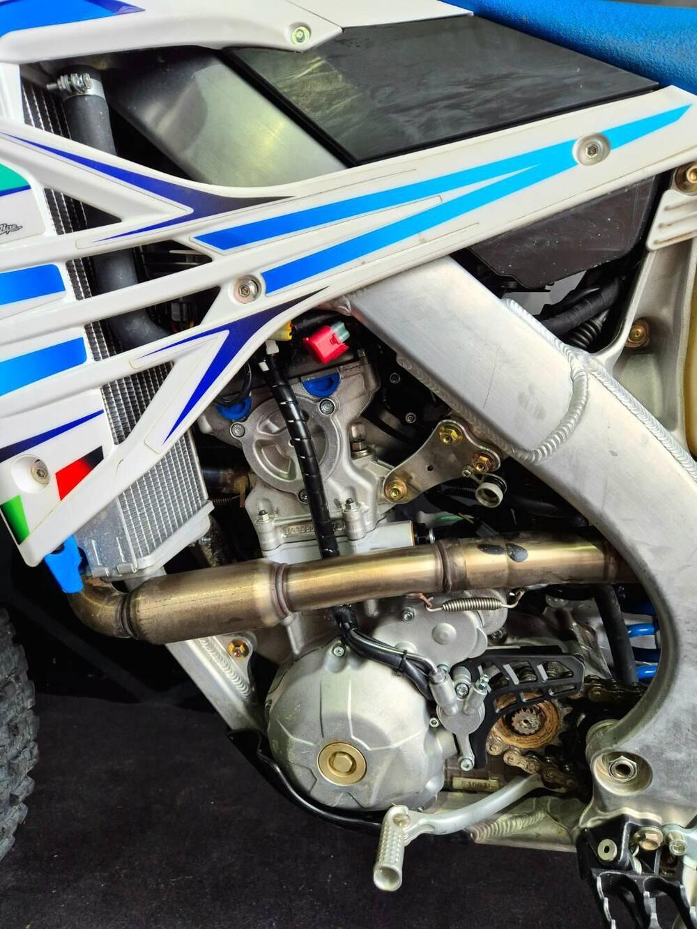 Tm Moto EN 300 ES Fi 4T (2024) (6)