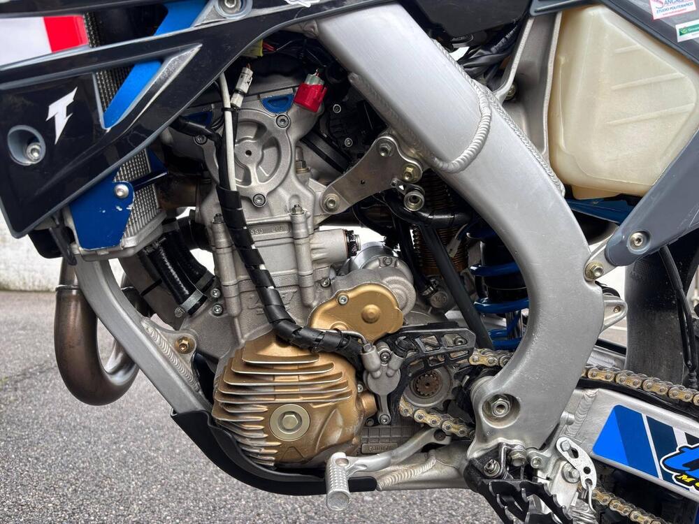 Tm Moto EN 300 ES Fi 4T TM Corse (2025) (9)