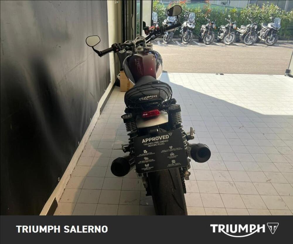 Triumph Speed Twin 1200 Stealth Edition (2024) (6)